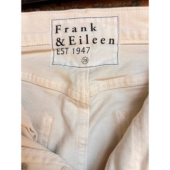 FRANK & EILEEN MONAGHAN MOM BUTTONFLY JEANS-28-NWT - Picture 2 of 7